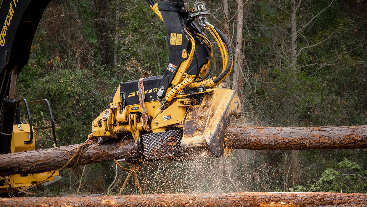 Image of a Mackolines Machines & Hire 575 harvesting head working in the field