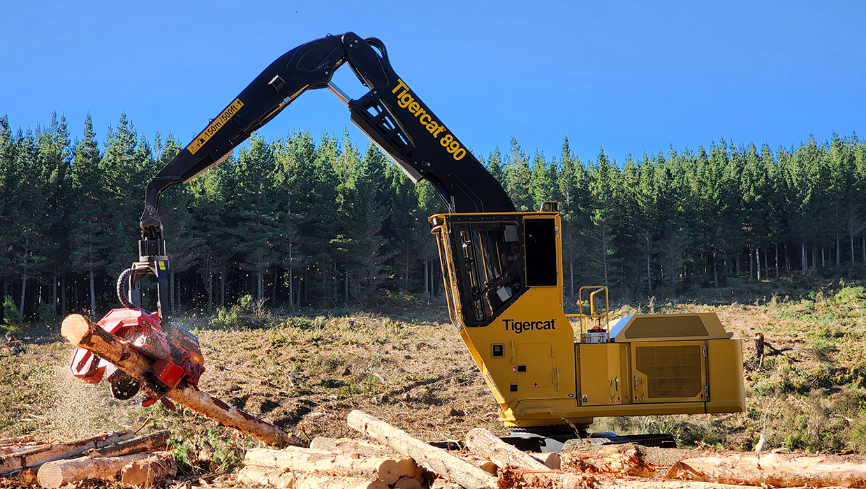 Image of a Mackolines Machines & Hire 890 logger working in the field