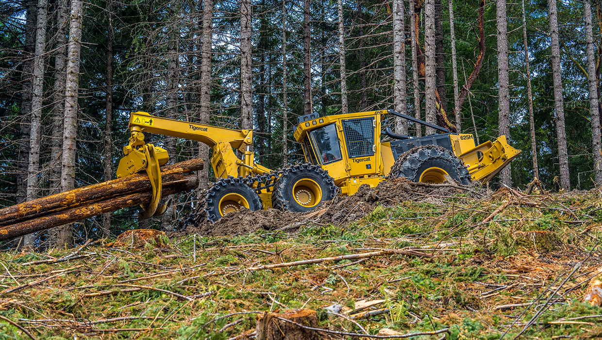 Image of a Mackolines Machines & Hire 625H skidder working in the field