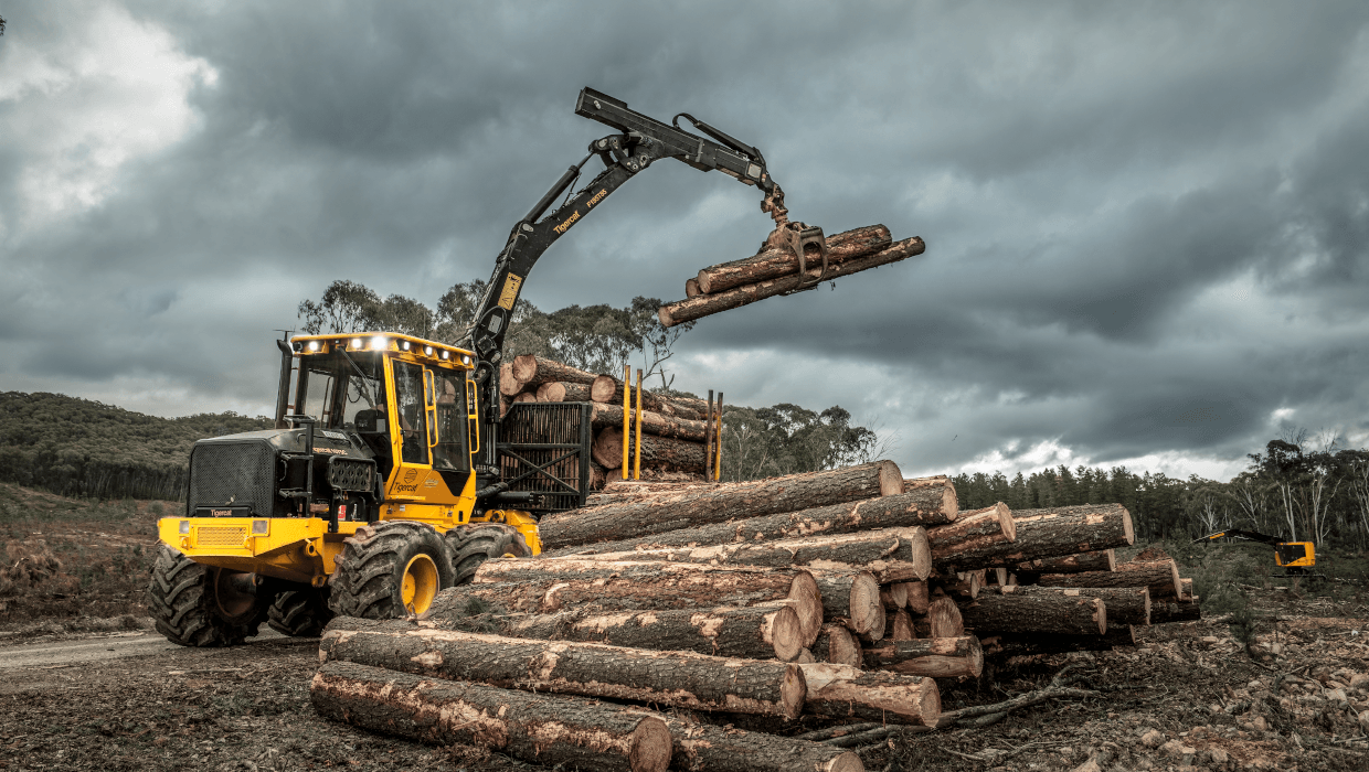 Image of a Mackolines Machines & Hire 1085C forwarder working in the field