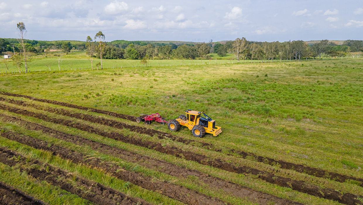 Image of a 630H silviculture carrier working in Mexico