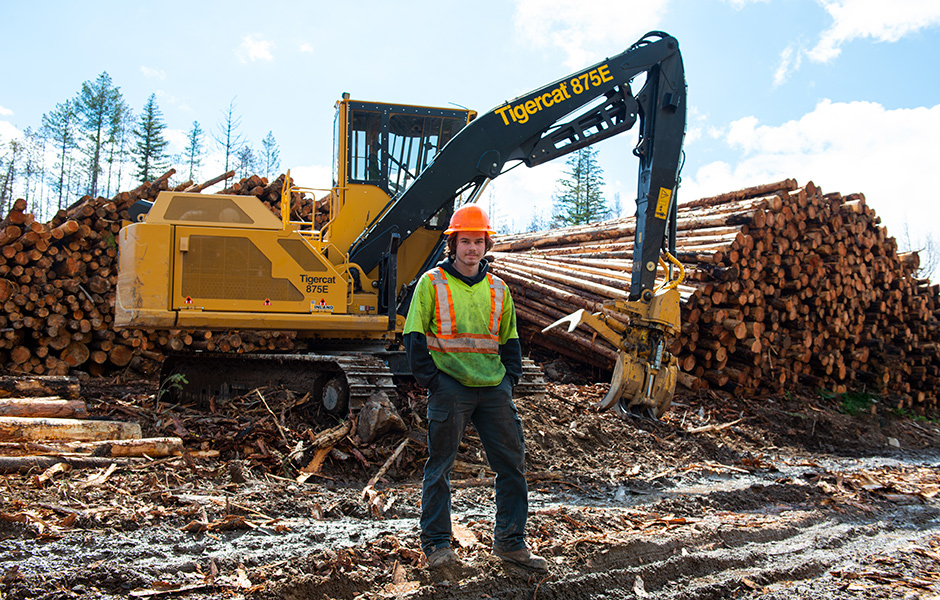 Twenty-one-year-old 875E operator, Adam Volansky.