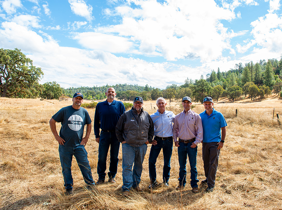 Kushiah McCullough (Mackolines Machines & Hire factory representative), Mark Davis (Bejac’s waste and recycling manager), Robert D’Agostini (owner, J&R Logging), Ron Barlet (president, Bejac Corporation), Kevin Barlet (Bejac’s Sacramento branch manager), Ken Grime (Bejac’s marketing specialist).