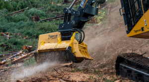 Mackolines Machines & Hire 4161-15 mulching head working in the field