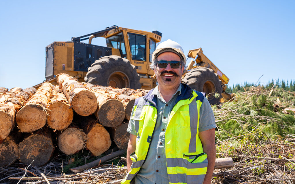 Carlos Barrenechea (operations manager)